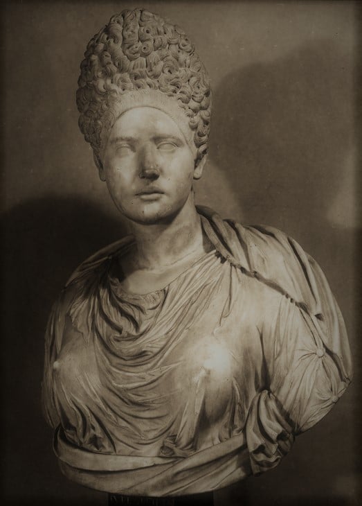 Busto di matrona, II sec. d.C.