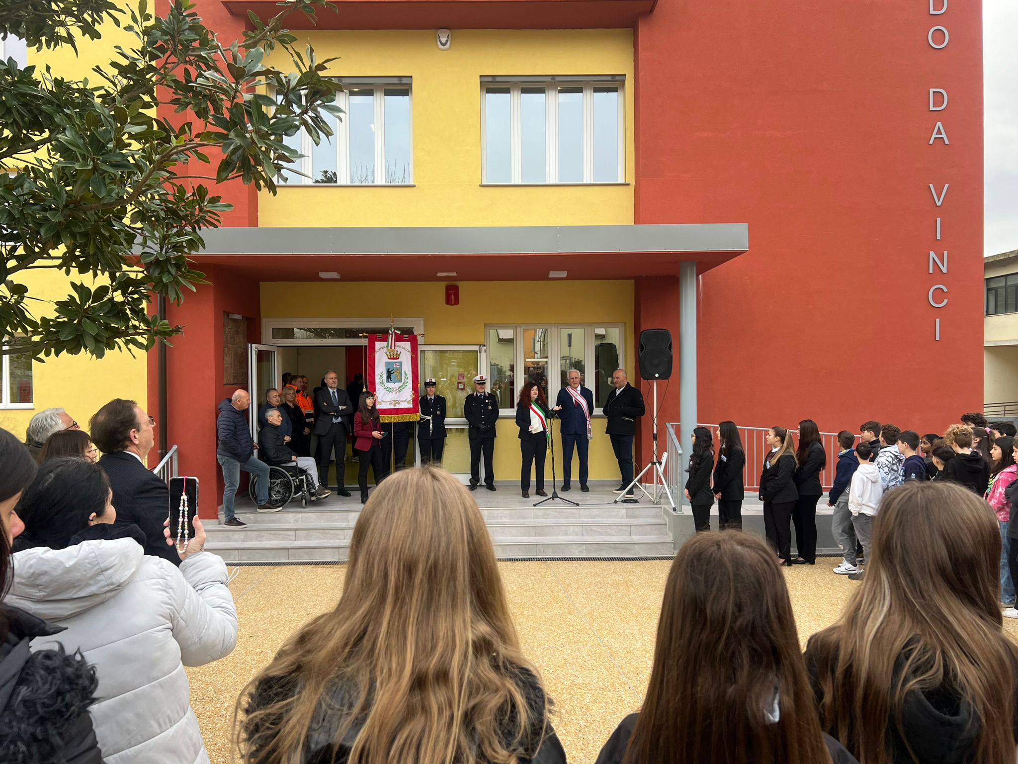 Figline Valdarno Gli Studenti riconquistano La Scuola Leonardo Da Figline Valdarno Gli Studenti riconquistano La Scuola Leonardo Da